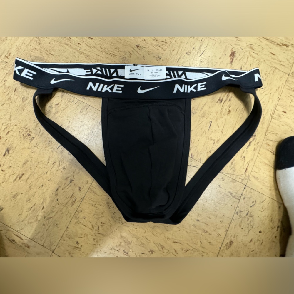 Nike Men's Dri-FIT Essential Cotton Stretch Jock Strap - Picture 5 of 10